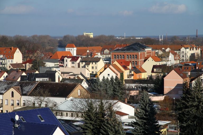 Eilenburg Blick vom Burgberg aus in Richtung kat. Kirche Wirtschaft